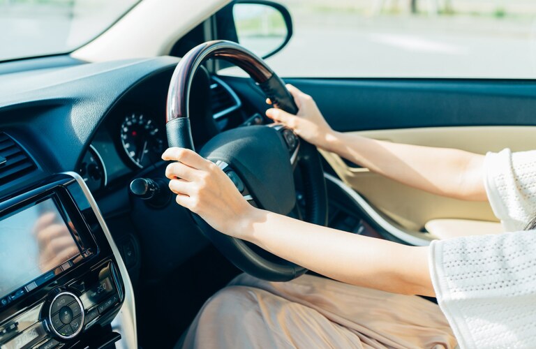 スクールで実践的な練習 | 東京のペーパードライバー教習ならアウラドライビングスクール多摩校
